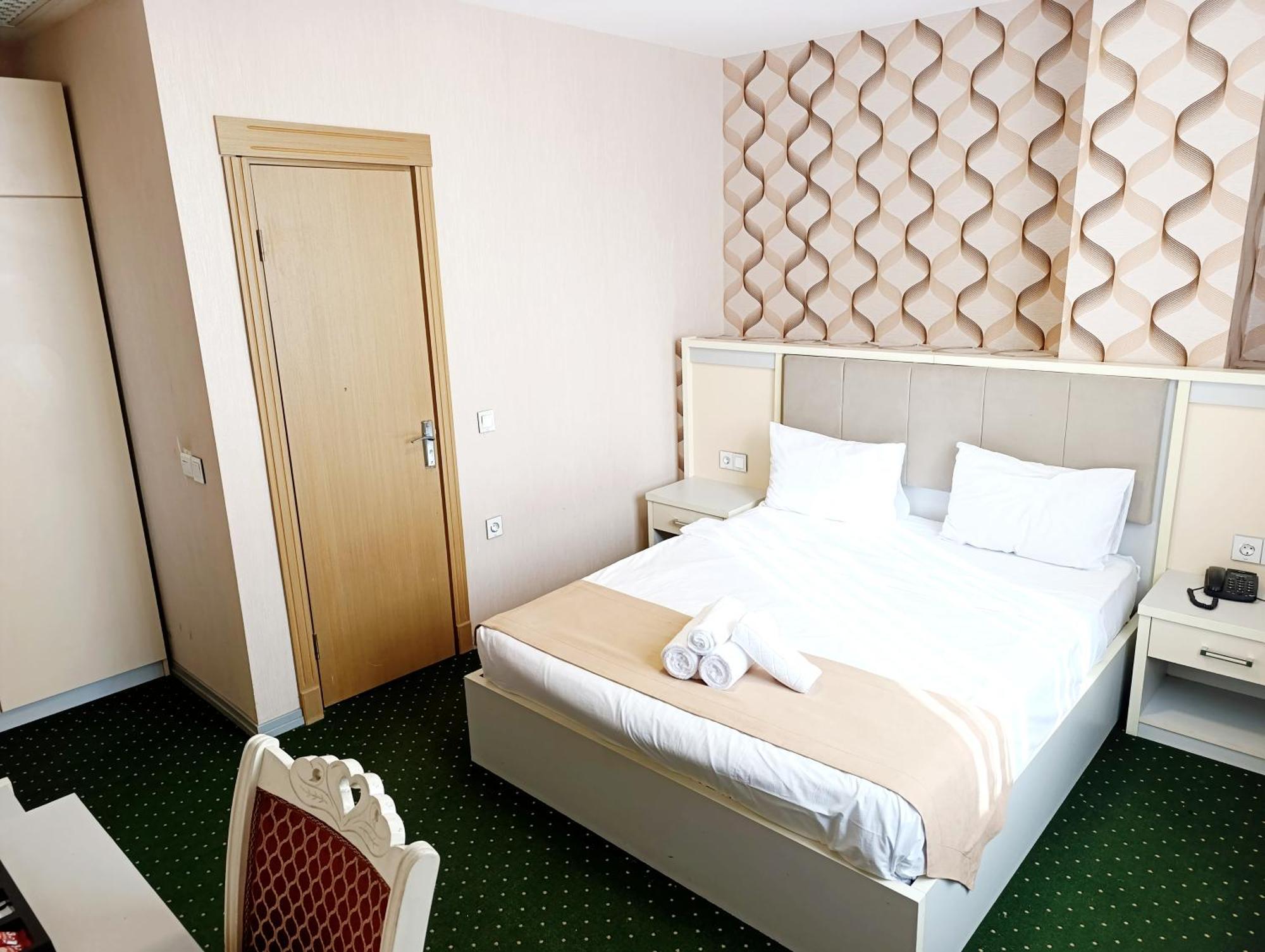 באקו Alis Hotel מראה חיצוני תמונה
